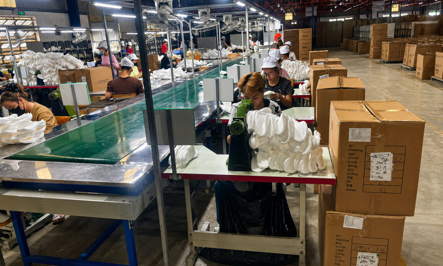 Ngành Gia Công Đế Giày Trong Chuỗi Cung Ứng Toàn Cầu